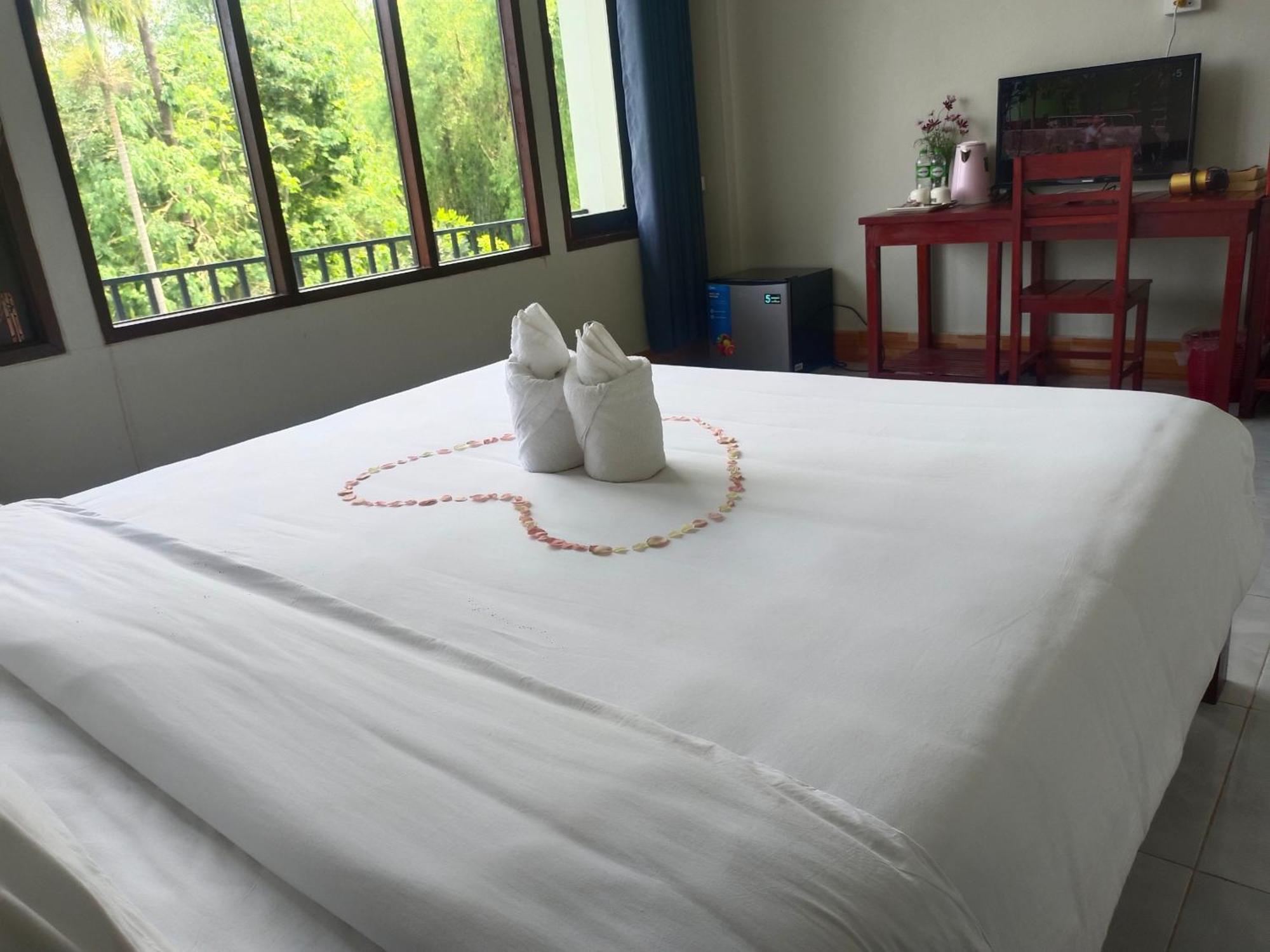 Dokchampa Hotel Vang Vieng Exterior foto