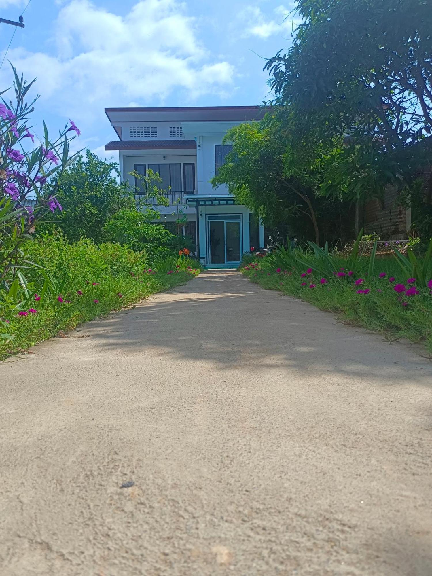 Dokchampa Hotel Vang Vieng Exterior foto